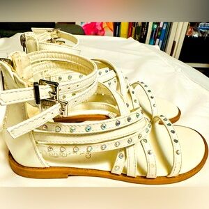 Vince Camuto Girls White Rhinestone Sandals